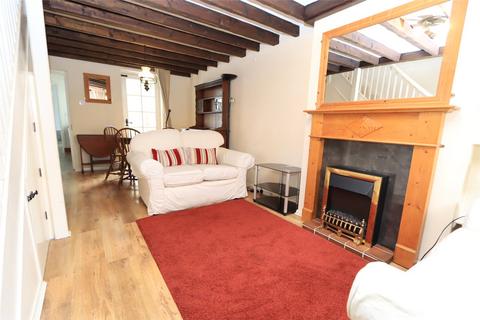 2 bedroom terraced house for sale, Mill Street, Newport Pagnell, Buckinghamshire, MK16