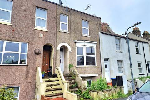 4 bedroom terraced house for sale, Crow Hill Road, Margate