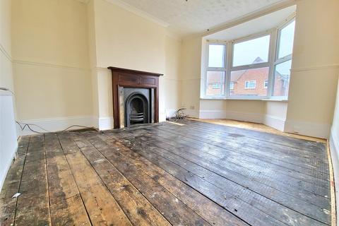 4 bedroom terraced house for sale, Crow Hill Road, Margate