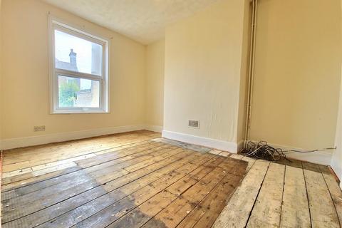 4 bedroom terraced house for sale, Crow Hill Road, Margate