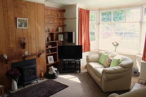 60 Queens Road, Llandudno, LL30 1TH