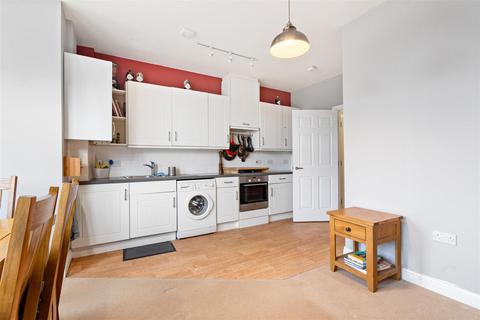 2 bedroom flat for sale, Sutton Avenue, Seaford