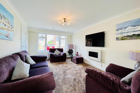 5 bedroom detached house for sale, THE OVAL - SEASIDE LOCATION