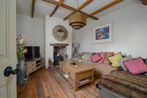 4 bedroom cottage to rent, Drury Lane Helperby York