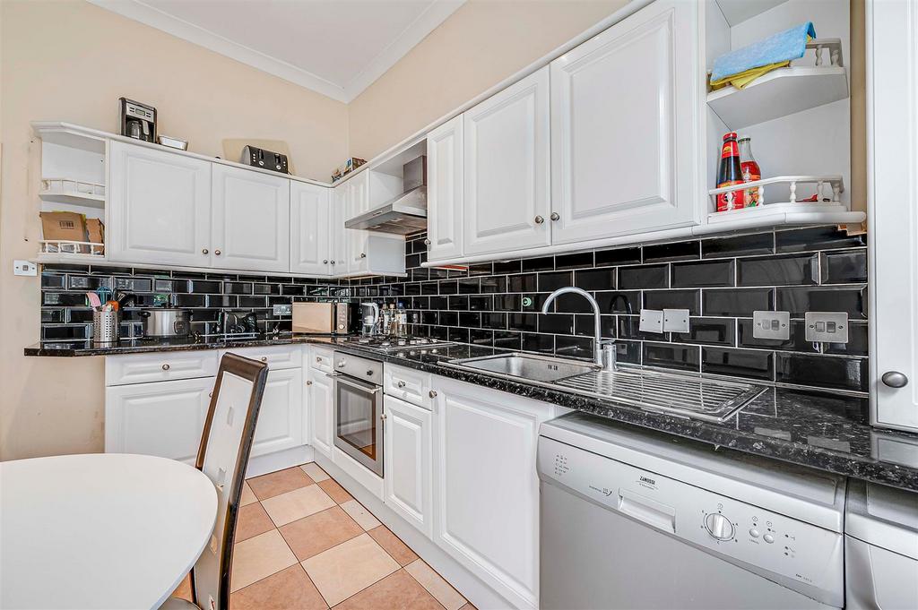 Davies   Davies 17b Fonthill Road N4 3 HY 010.JPG