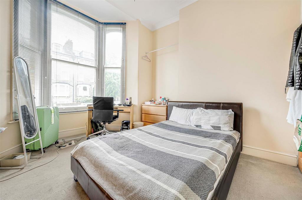 Davies   Davies 17b Fonthill Road N4 3 HY 006.JPG