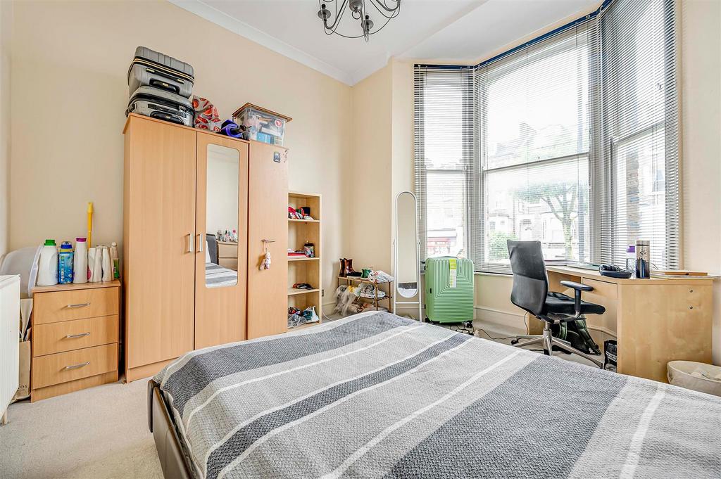 Davies   Davies 17b Fonthill Road N4 3 HY 008.JPG