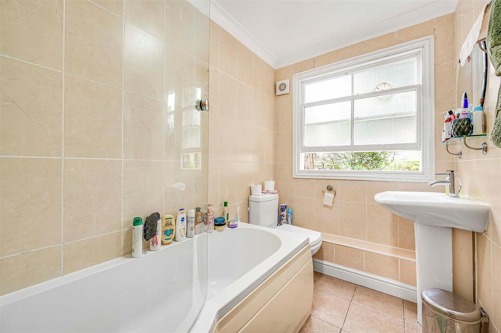 Davies   Davies 17b Fonthill Road N4 3 HY 005.JPG
