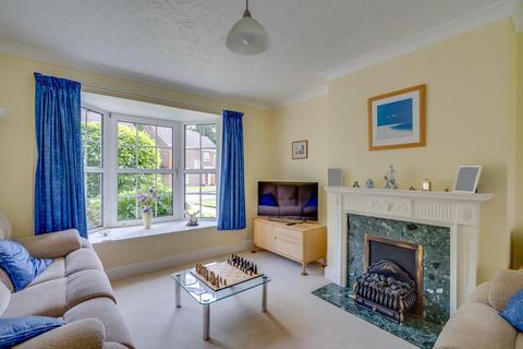 15 Aldbourne Drive, Bognor Regis, PO21 4NE