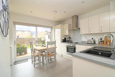 122 Orchard Way, Boreham, Chelmsford, CM3 3GR