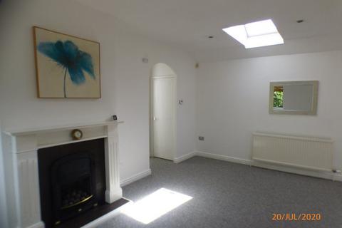 2 bedroom flat to rent, Glastonbury Close, Belmont, HR2 7YL