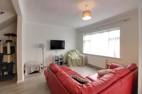 3 bedroom end of terrace house for sale, Prospect Road, Cheshunt
