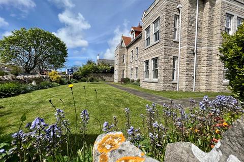 2 bedroom flat for sale, Gilbert Road, Swanage