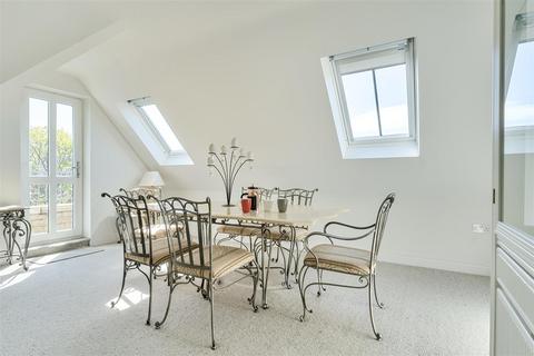 2 bedroom penthouse for sale, Gilbert Road, Swanage