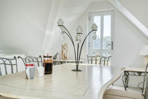 2 bedroom penthouse for sale, Gilbert Road, Swanage