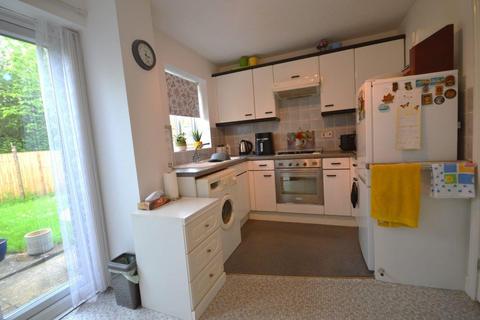 2 bedroom end of terrace house for sale, Pinders Green Walk, Methley