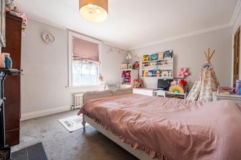 12 Aukingford Gardens, Ongar, CM5 0BG