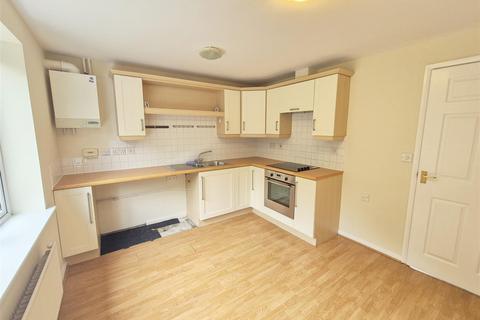 3 bedroom townhouse for sale, Hampton Close, Coalville LE67