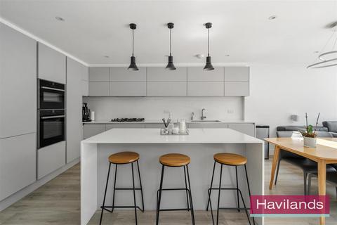 71 Macleod Road, London, N21 1SW
