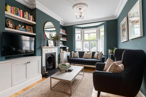 3 bedroom semi-detached house for sale, Halstead Road, Wanstead