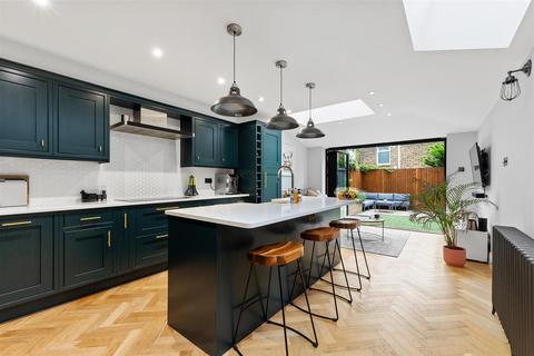 61 Halstead Road, Wanstead, London, E11 2AY