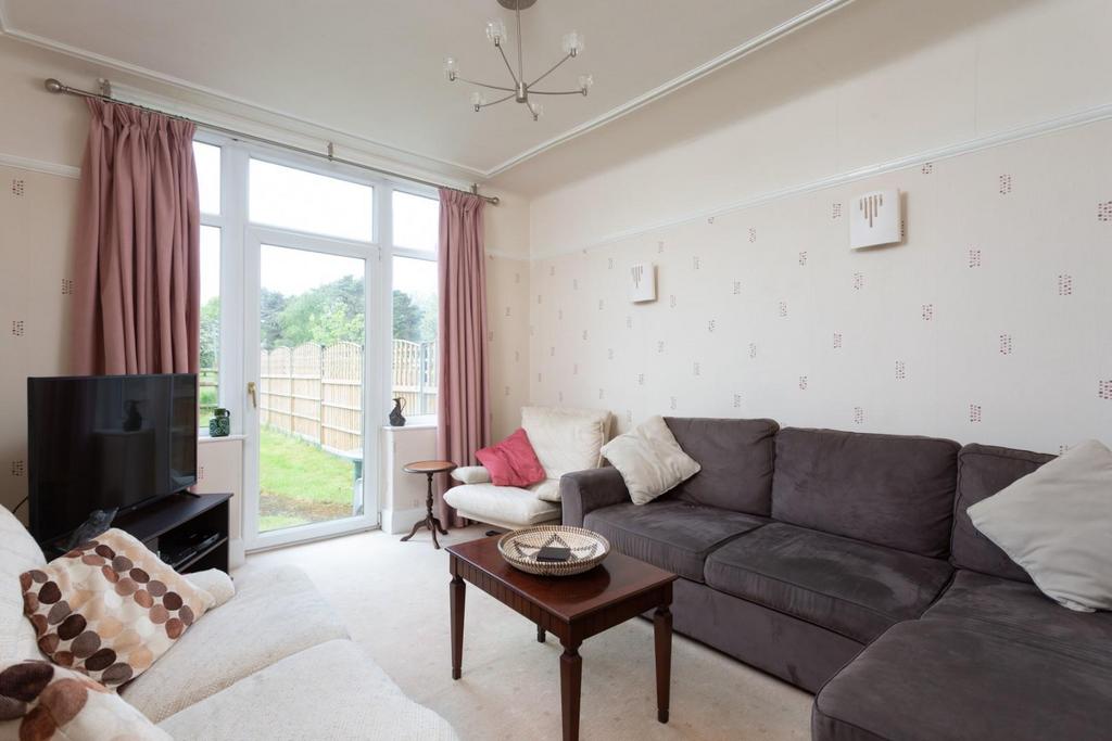 Elmfield Avenue, York 3 bed semidetached house for sale £375,000