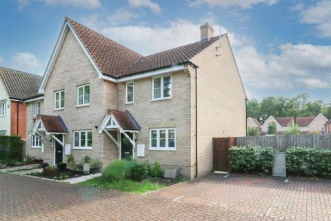 2 bedroom end of terrace house for sale, Byerley Close, Kentford CB8