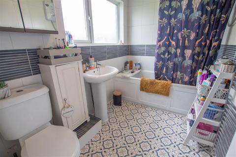26 Bartlow Place, Haverhill, CB9 0AG
