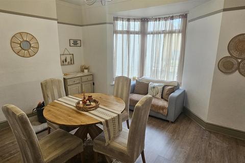 3 bedroom house to rent, Caerleon Road, Newport