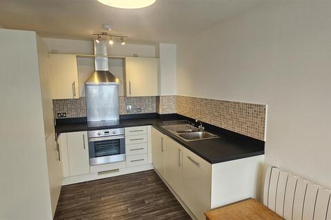 1 bedroom apartment to rent, Overstone Court, Cardiff Bay