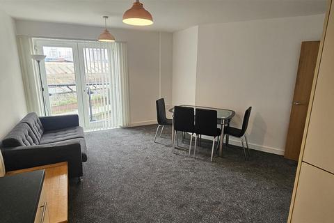 1 bedroom apartment to rent, Overstone Court, Cardiff Bay