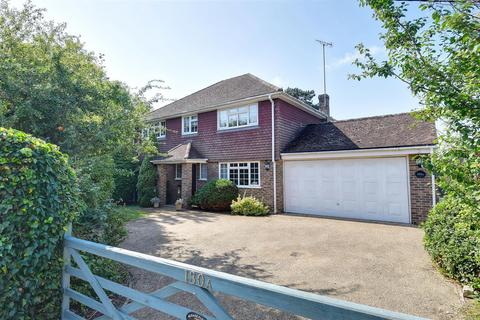 4 bedroom detached house for sale, Front Road, Woodchurch