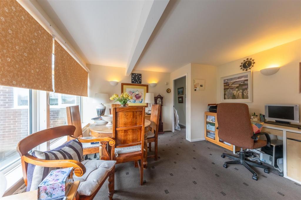 12 St Peters Drive-020.jpg