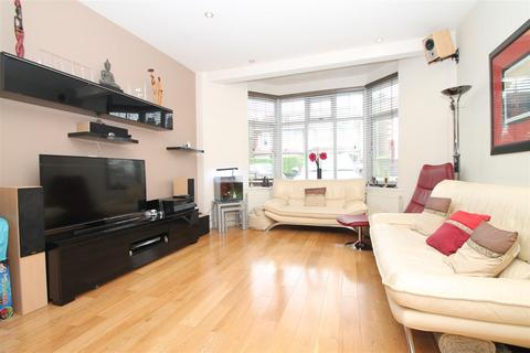 4 bedroom house to rent, Hamilton Crescent, Palmers Green, London N13