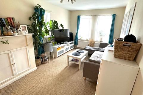 1 bedroom apartment to rent, Avery Court, Aldershot GU11