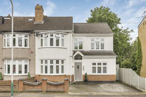 4 bedroom semi-detached house for sale, Brooklands Gardens, Hornchurch RM11