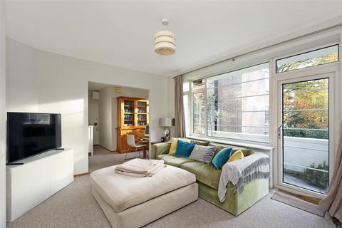 3 bedroom flat to rent, Wimbledon Park Side, London