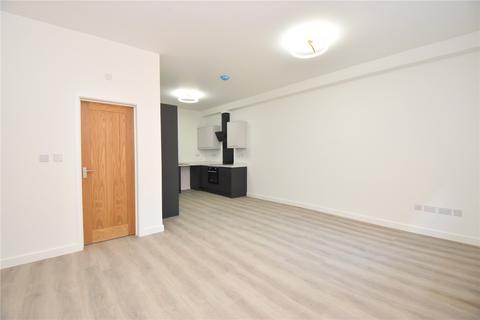 1 bedroom apartment for sale, High Road West, Felixstowe, Suffolk, IP11