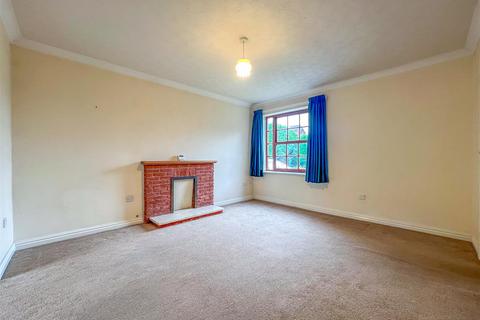 3 bedroom detached house for sale, Dawlish Close, Nuneaton