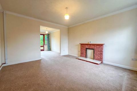 3 bedroom detached house for sale, Dawlish Close, Nuneaton