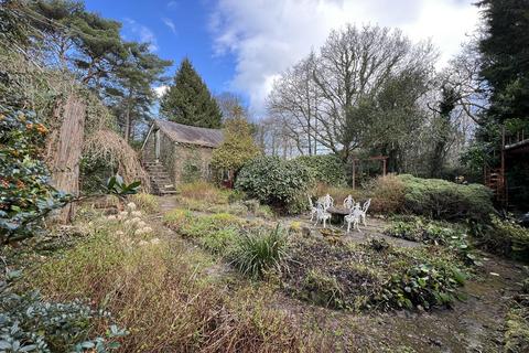 5 bedroom detached house for sale, Llannon, Llanelli