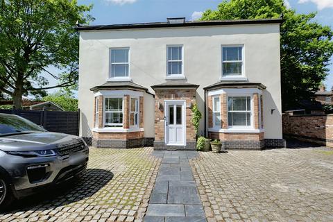 5 bedroom detached house for sale, Park Road, Chilwell, Nottingham