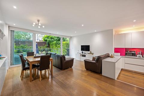 4 bedroom apartment for sale, Howitt Road, Belsize Park NW3