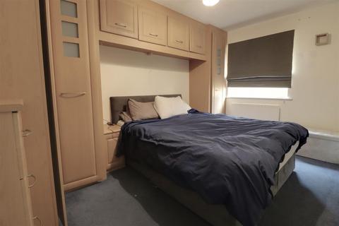 6 Monarch Close, Crewe, CW2 7UF