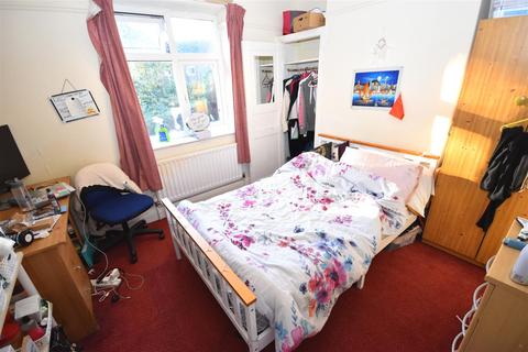 4 bedroom end of terrace house to rent, Hallgarth Street, Durham