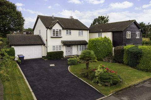 4 bedroom detached house for sale, Woodlands, Brookmans Park AL9