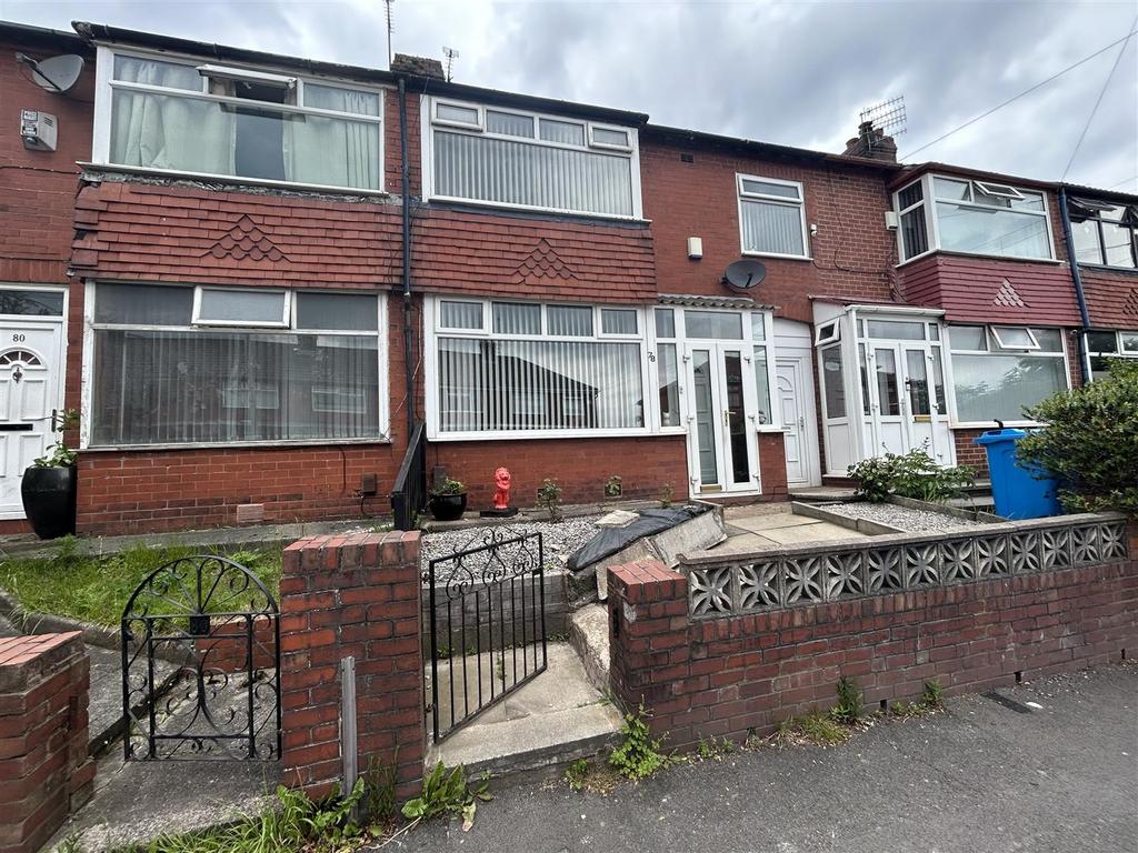 New Earth Street, Clarksfield, Oldham 3 bed terraced house for sale £
