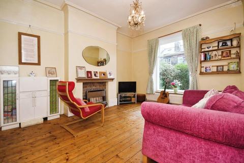 71 Lydgate Lane, Sheffield, S10 5FN