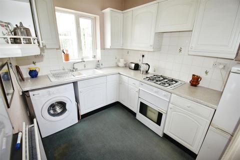 2 bedroom semi-detached house for sale, Birklands Road, Huddersfield HD2