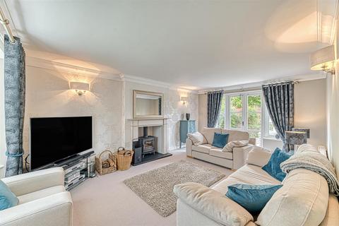 4 bedroom detached house for sale, Calderfield Close, Stockton Heath, Warrington